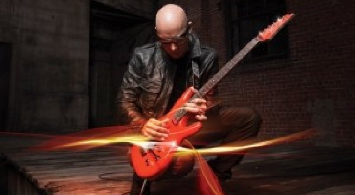 Joe Satriani – Unstoppable Momentum