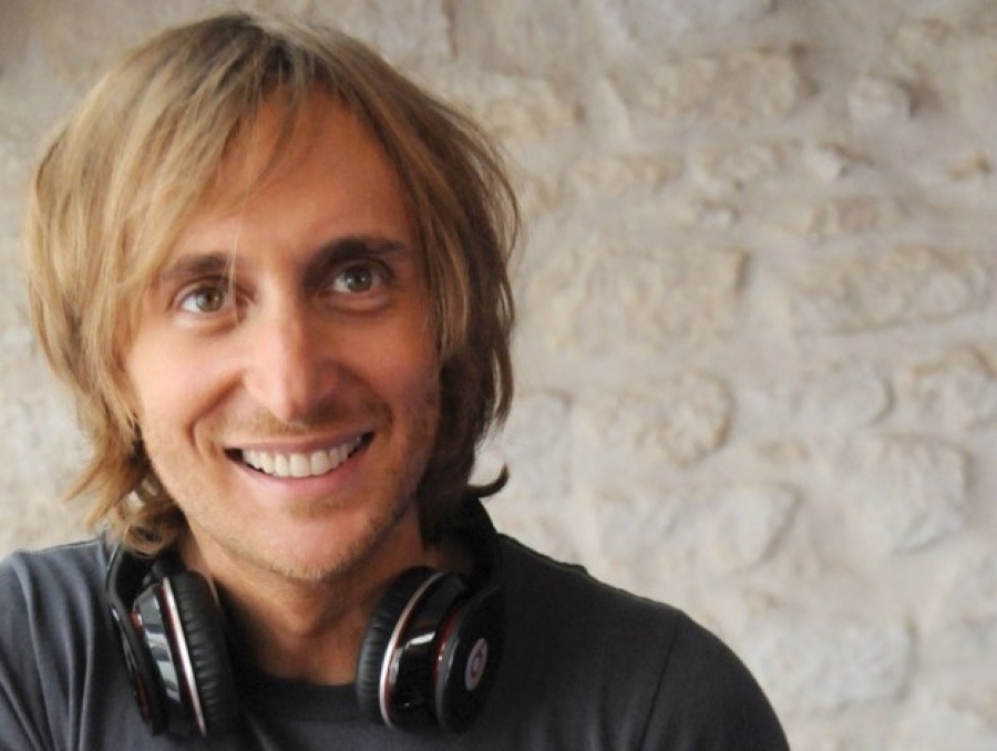 David Guetta torna con ‘Bad’, prodotta insieme all’enigmatico duo di producer Showtek