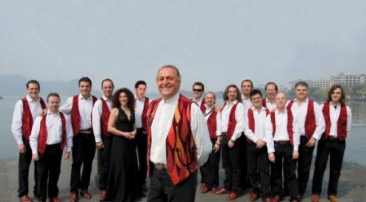 Renzo Arbore continua il tour con l’Orchestra italiana