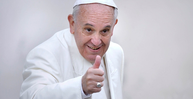 Papa Francesco: sacramenti anche ai marziani