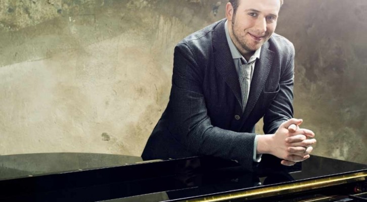 Raphael Gualazzi, torna sui palchi del nostro paese con “Welcome to my hell tour 2014”