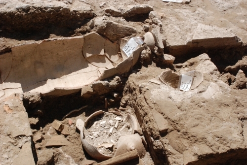 Scavi di Ostia: ritrovata tomba protetta da una “maledizione”