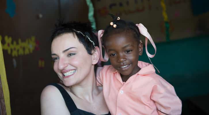 Arisa canta per i bambini di Haiti