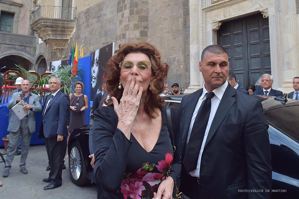 Sophia Loren, cittadina onoraria di Napoli