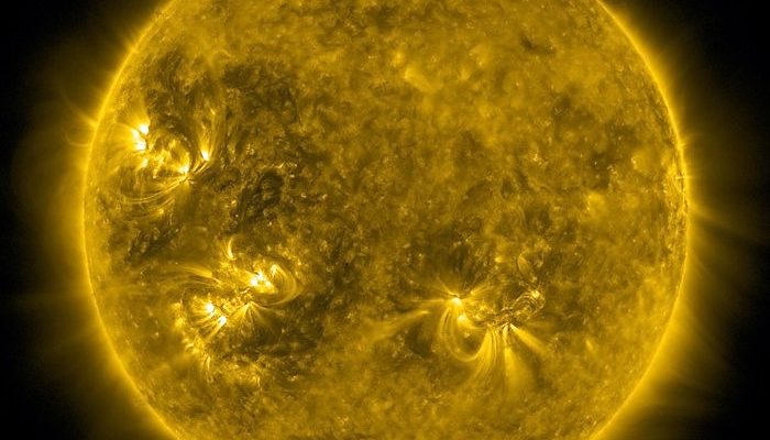 Nuova tempesta magnetica del Sole con possibili problemi ai satelliti, Gps e reti elettriche