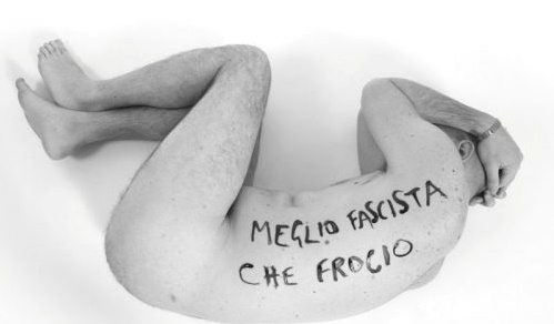 “Addosso”: l’omofobia secondo Antonio Mocciola