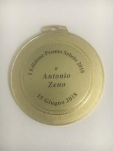 Al cantante Antonio Zeno va il premio Sebeto per la musica (PREMIO 225x300)