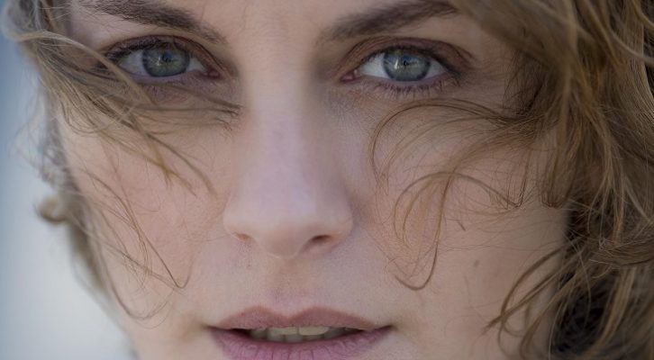 Intervista a Chiara Degani: l’attrice è impegnata con “La dolce ala della giovinezza” al fianco di Elena Sofia Ricci