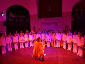 Il coro Eyael- città di Pozzuoli diretto da Enrica Di Martino  fa tappa a Gaeta (coro eyael ok 300x225)