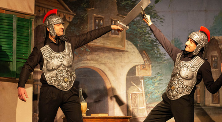Al Teatro Sancarluccio in scena lo storico “Forse una farsa” di Tato Russo