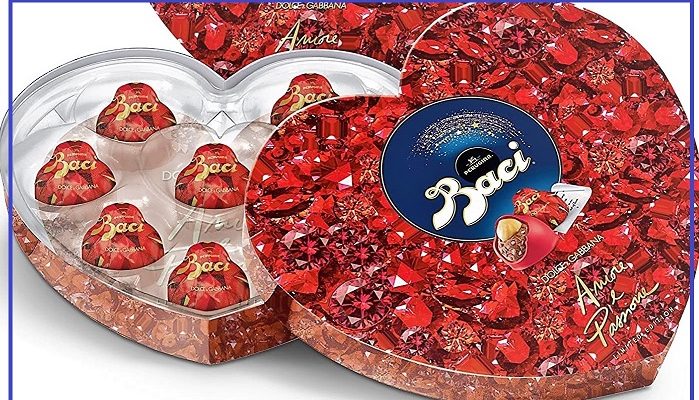 Baci “Amore e passione” firmati D&G per un San Valentino rosso rubino