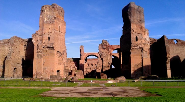 Visite guidate al chiaro di luna presso le maestose rovine delle Terme di Caracalla