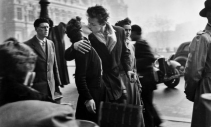 Non solo il bacio, in mostra oltre 130 gli scatti di Robert Doisneau