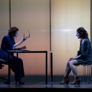 Isabella Ragonese in scena al Teatro Nuovo con “Da Lontano”