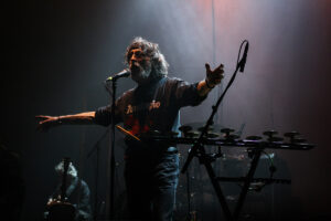 PFM canta De Andrè al Teatro Augusteo (pfm ph giuseppe esposito 1 300x200)